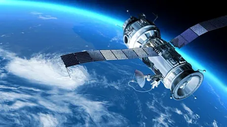 Satelit în orbită, simbolizând perturbările GPS din Europa.