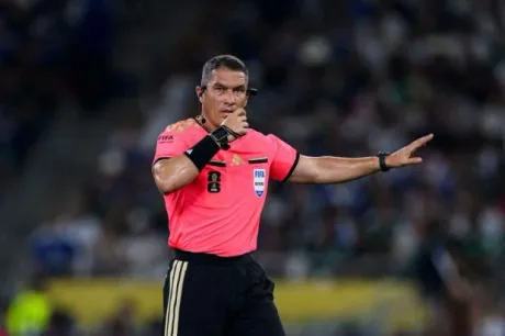 Arbitrul Istvan Kovacs dirijează un meci important la CM 2026.