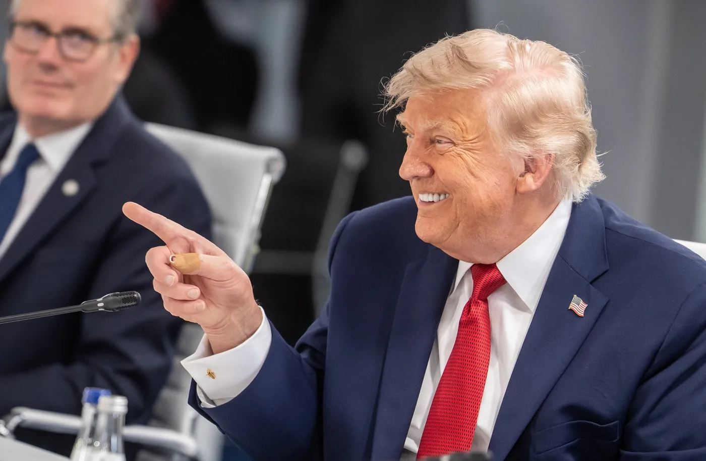 Donald Trump discutând despre negocierile cu Iranul în contextul recentelor evenimente.